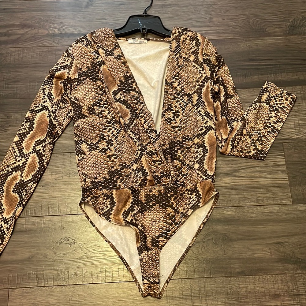 ZARA | Women Cheata Print body suit! (US SIZE M)